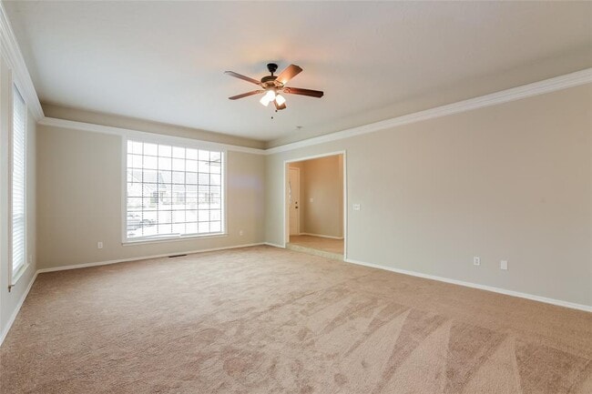 Building Photo - 1100 Fountain Gate Ct