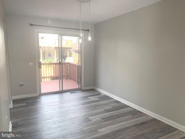 Foto del edificio - 224 Gentlebrook Rd