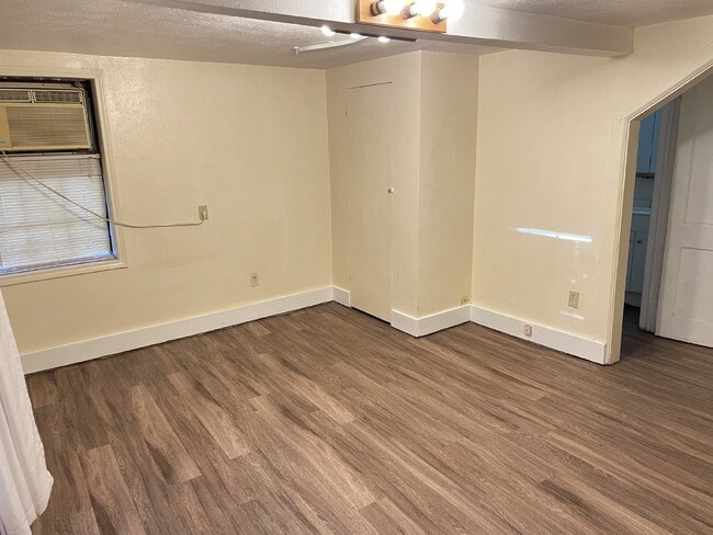 Building Photo - Efficiency in Tech Terrace!