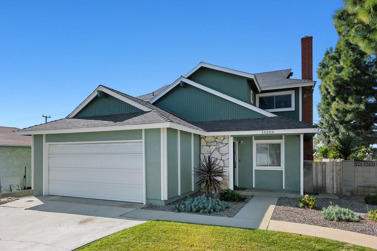 Welcome Home - 19203 Northwood Ave