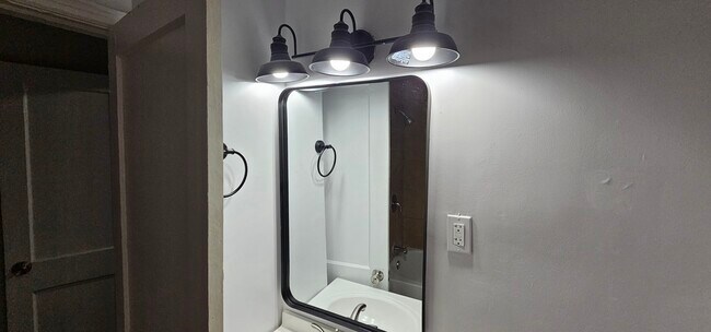 Foto del edificio - 1328 Semmes St