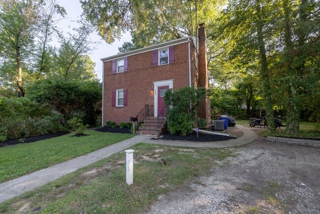 Foto del edificio - 4603 Guilford Pl