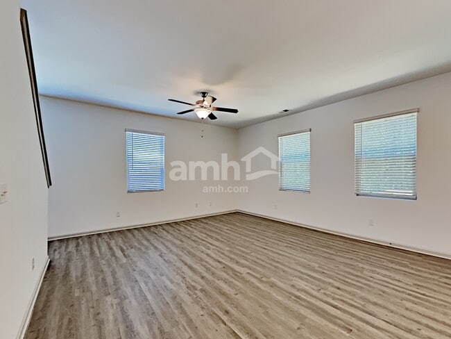 Building Photo - 215 N Fortune Way