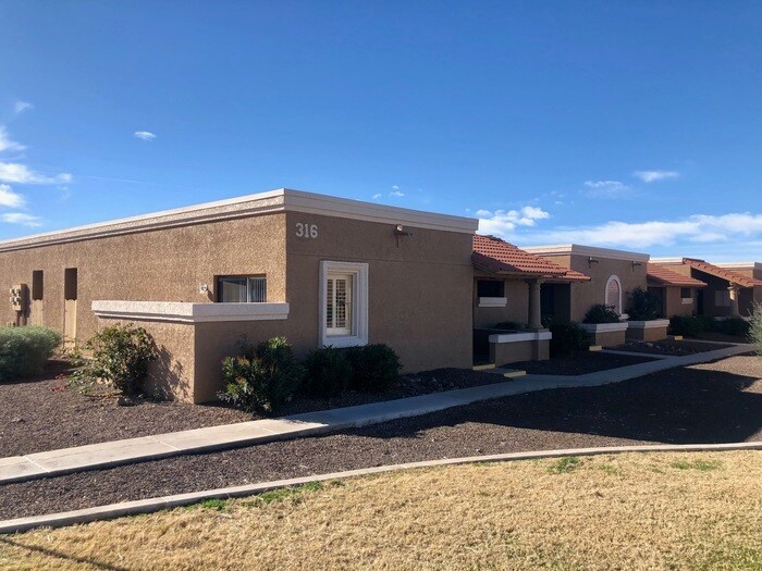 316 W Hononegh Dr Unit 8, Phoenix, AZ 85027 Condo for Rent in Phoenix