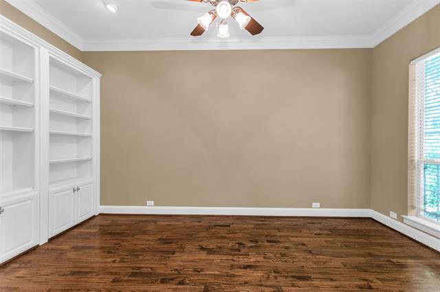 Foto del edificio - 1210 Creekwood Dr