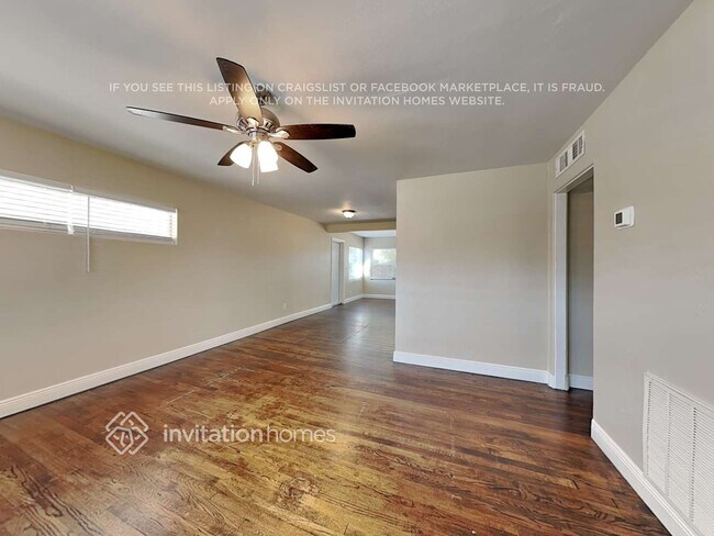 Foto del edificio - 5507 Riordan Way