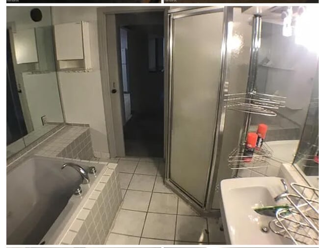 Building Photo - 5544 Hobart St