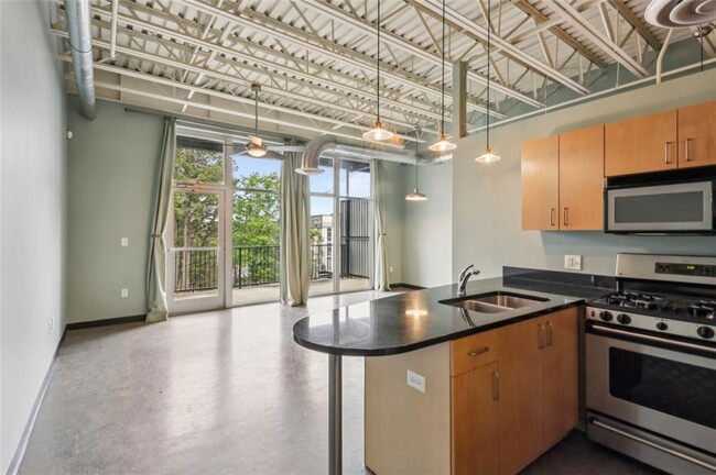 Building Photo - 5200 Peachtree Rd