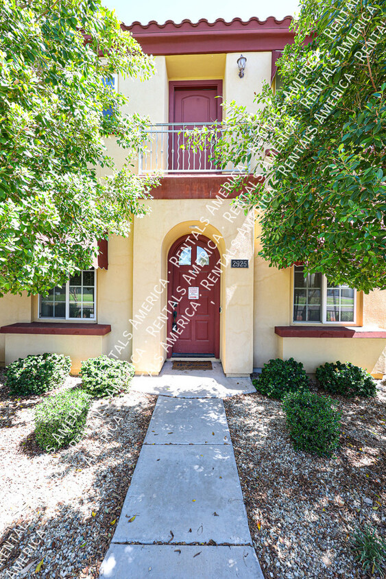 Primary Photo - 2925 N 48th St