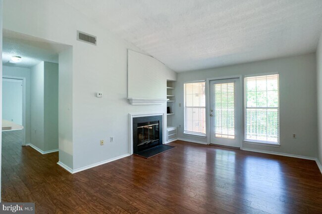 Building Photo - 21029 Timber Ridge Terrace