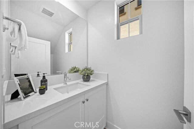 Building Photo - 114 EVERSEDGE