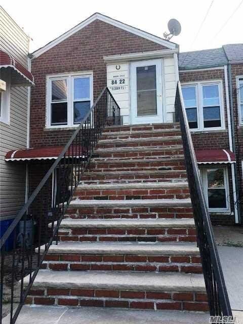 Foto principal - 84-22 Little Neck Pkwy