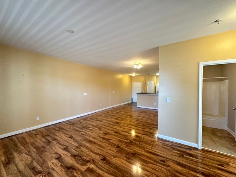 10125 Westmoreland Rd Unit 1B, Cornelius, NC 28031 Condo for Rent in