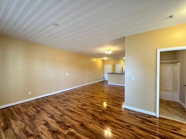 Foto del edificio - 10125 Westmoreland Rd