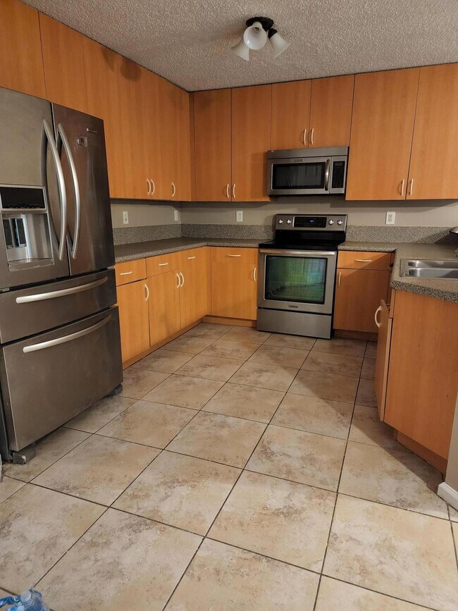 Building Photo - 6366 Adriatic Way