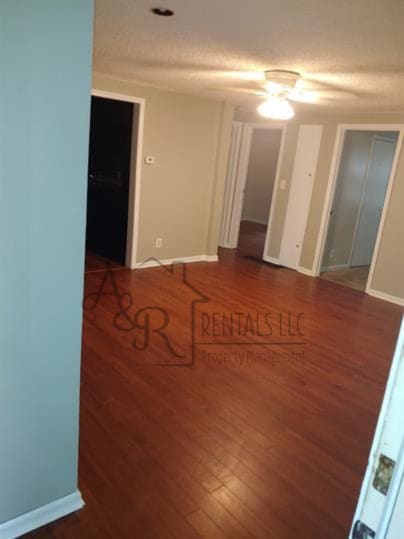 Building Photo - 462 Fieldcrest Dr