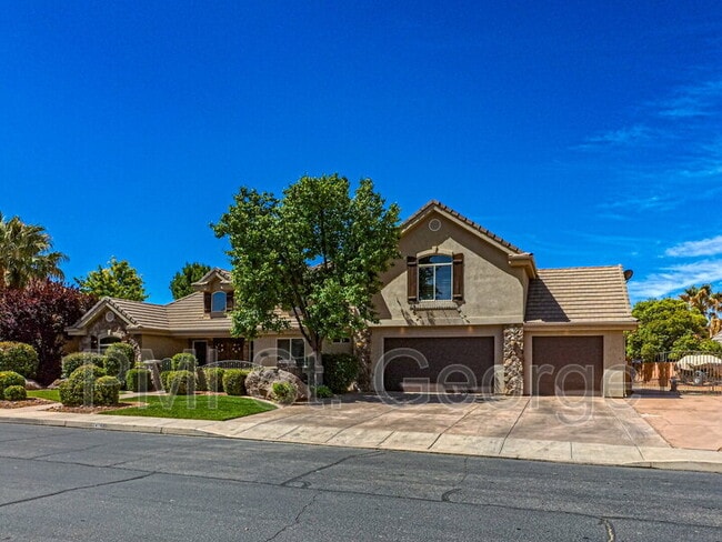 Building Photo - 2478 E Springs Dr