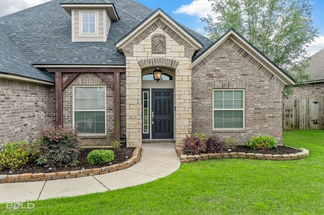 Building Photo - 619 Labarre Ln