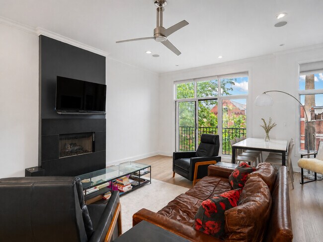 Foto del edificio - 1113 N Hermitage Ave
