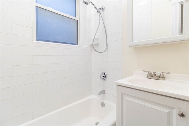 Foto del edificio - 25 Mount Hood Rd