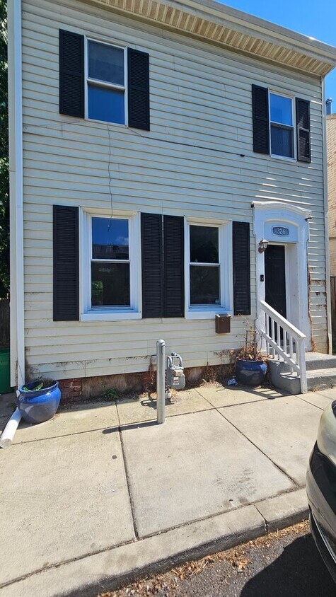 Foto principal - Coming Soon - Charming 3 Bedroom, 1 Bath H...