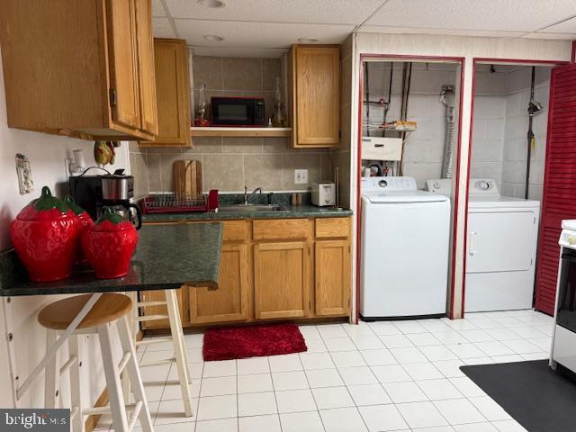 Building Photo - 7705 Earnshaw Dr