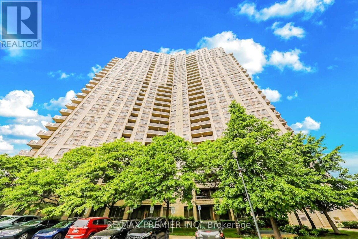 Photo principale - 710-710 Humberwood Blvd