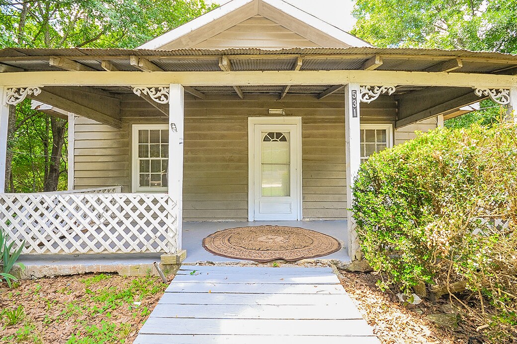 Primary Photo - 531 S Hairston Rd