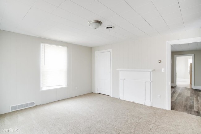 Building Photo - 24 Mainsgate St