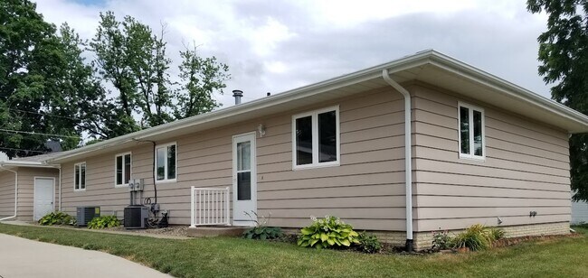 Exterior trasero - 1304 12th Ave