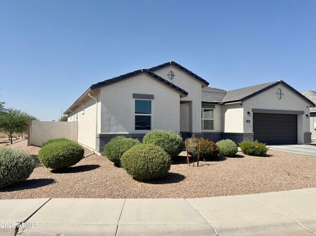 Building Photo - 1090 W Beacon Dr