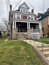 Building Photo - 208 E College St