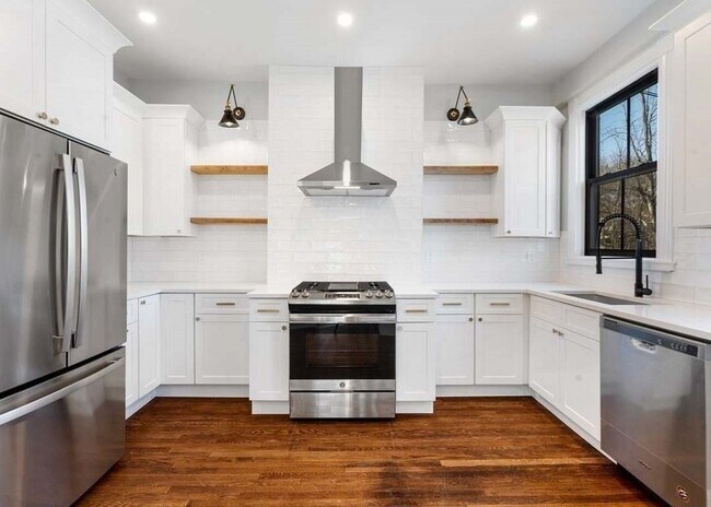 Foto del edificio - 31 Monadnock St