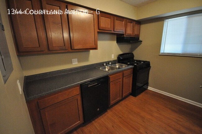 Foto del edificio - 1344 Courtland Ave