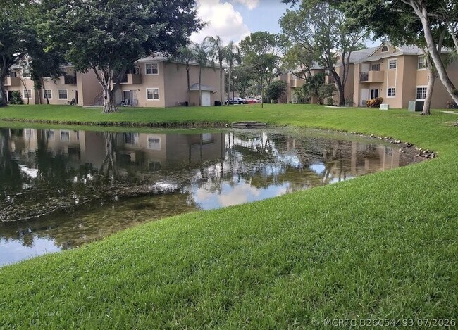 Foto del edificio - 2121 NW 96th Terrace
