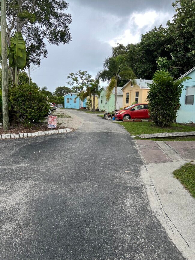 Foto del edificio - 3790 Gulfstream Rd