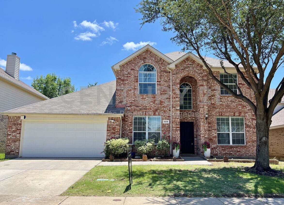 Foto principal - Fantastic 2-Story 5/3/2 in Fort Worth For ...