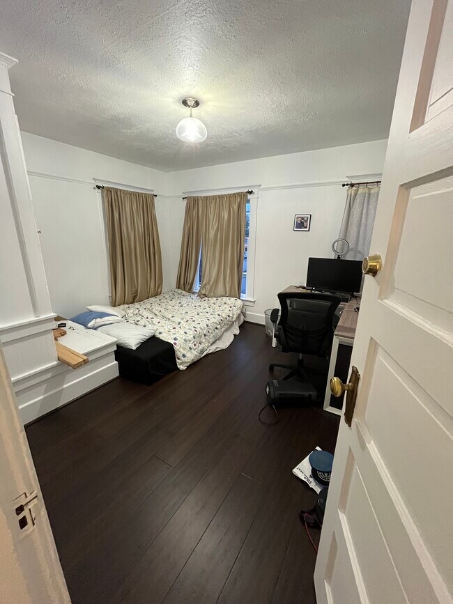 Foto del edificio - 2506 N Alder St