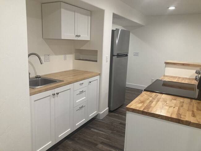 Foto del edificio - 4132 Shirley Ln