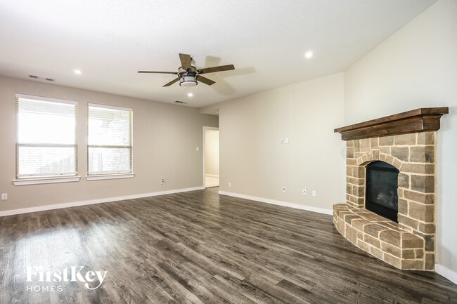 Building Photo - 1127 Bantham Wy