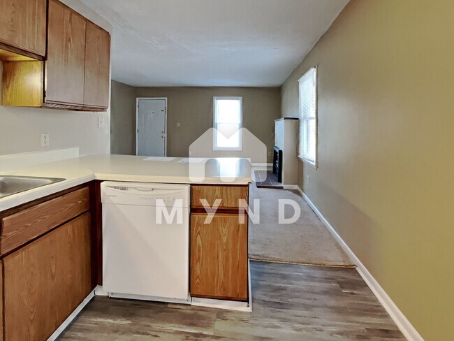 Building Photo - 109 Bashford Unit C