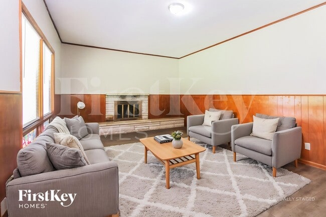 Building Photo - 5750 Wallingwood Dr