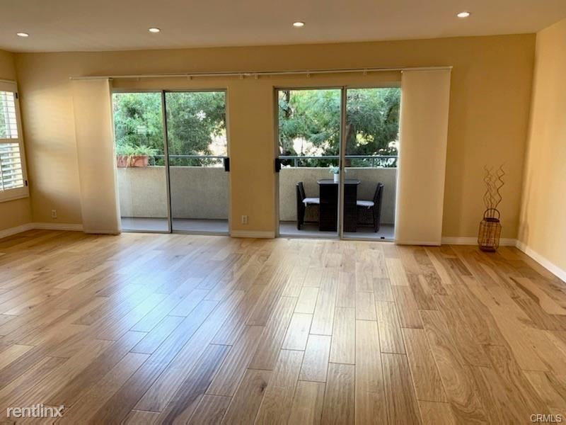 Primary Photo - 2 br, 3 bath Condo - 4426 Ventura Canyon A...
