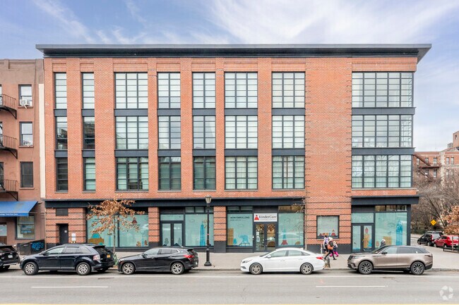 Foto del edificio - 325 Henry St