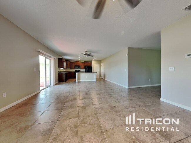 Foto del edificio - 6804 Trent Creek Dr