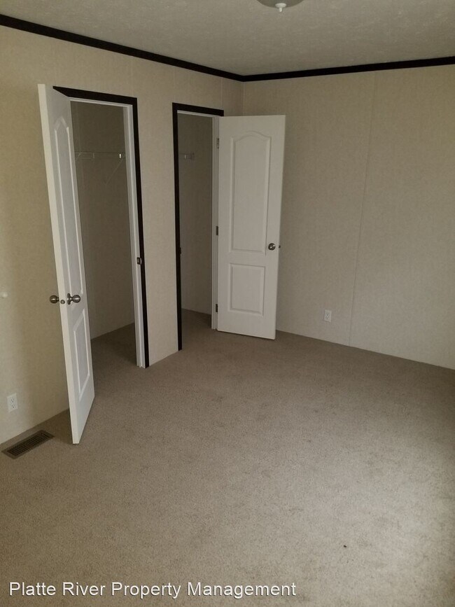 Building Photo - 2 br, 1 bath House - 19 SW Mary St 0.0