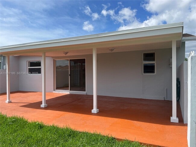 Building Photo - 13017 SW 18th Terrace