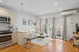 Building Photo - 2 Walsh Pl