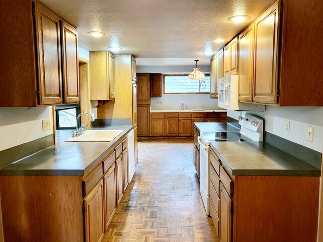 Foto del edificio - 251 111th Ave SE