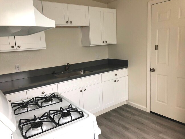 Foto del edificio - *718-720 Raven Street